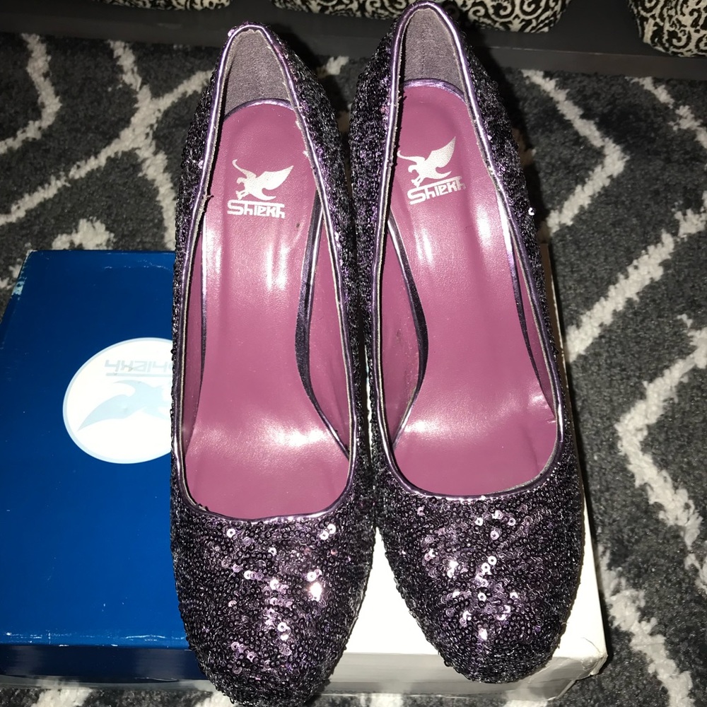 Pumps - Picture 3 of 3